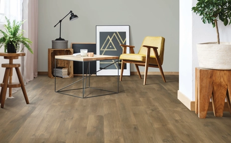  Laminate flooring in home office